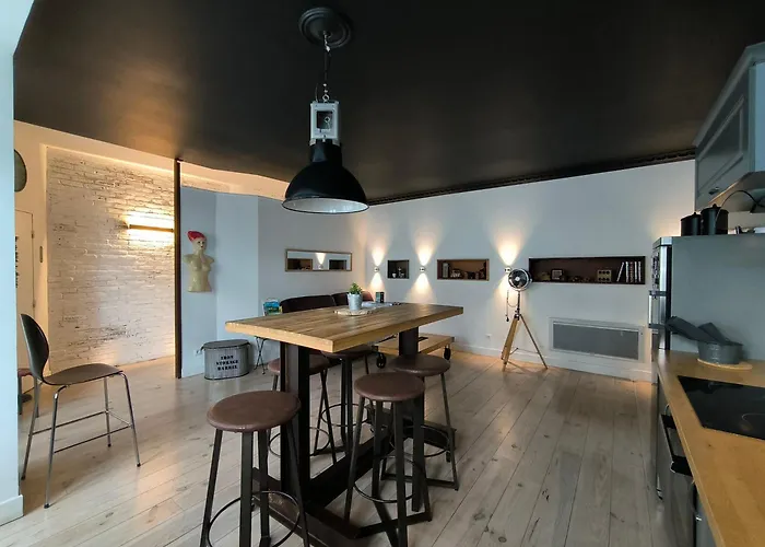 Apartmán Vintage Spacieux Centre Pau